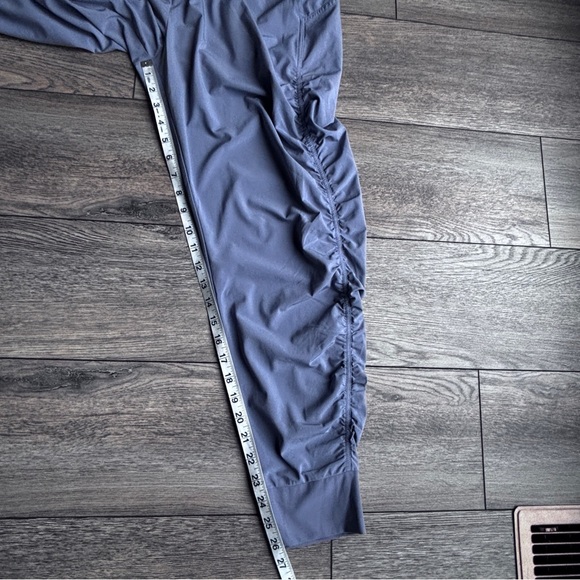 Athleta Attitude Pants Purple Lilac Drawstring 384001 Sz 6 - Picture 11 of 13